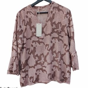 Bellambra Floral blouse